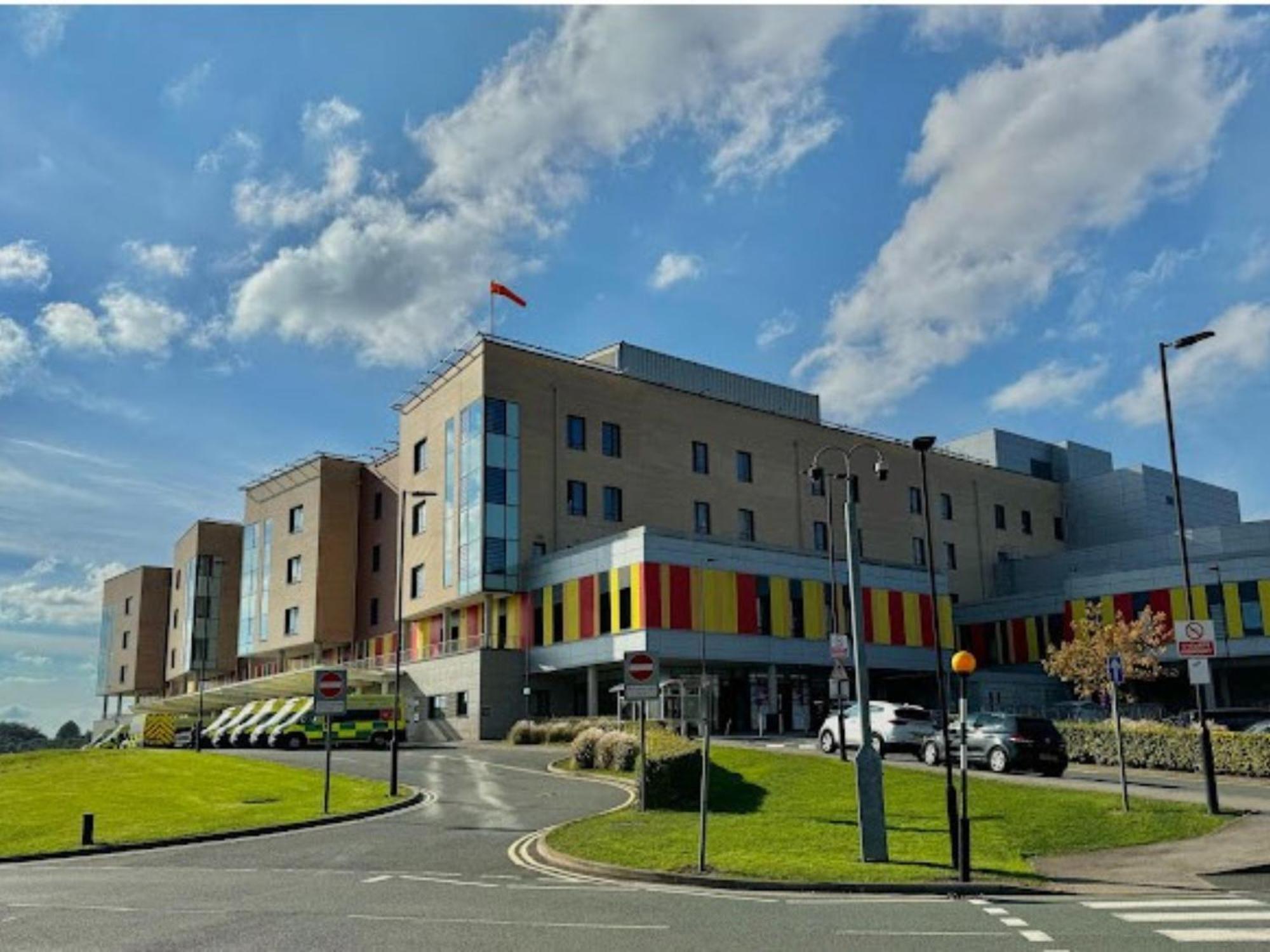 Darwin Stays - Service Accommodation In Newcastle Under Lyme City Centre 외부 사진