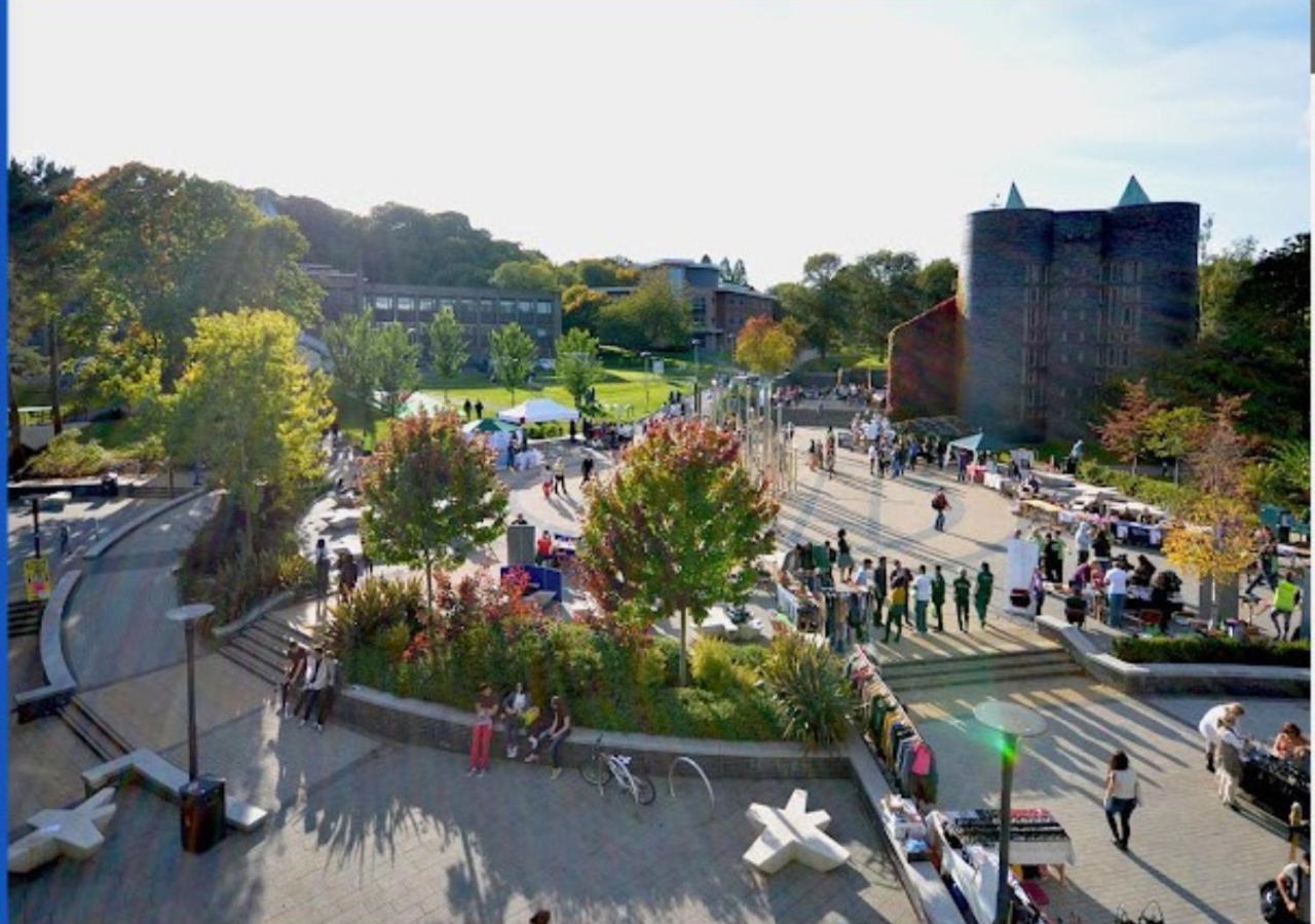 Darwin Stays - Service Accommodation In Newcastle Under Lyme City Centre 외부 사진