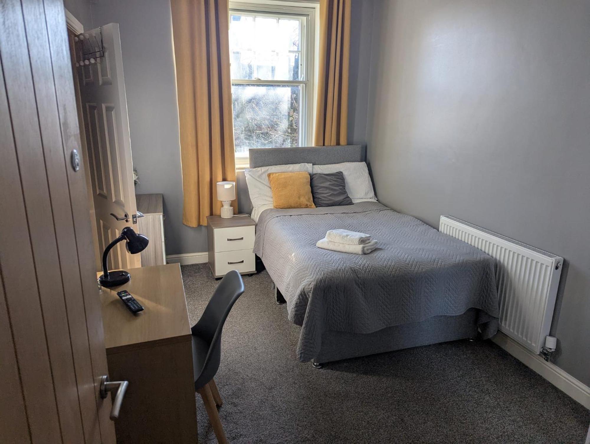 Darwin Stays - Service Accommodation In Newcastle Under Lyme City Centre 외부 사진